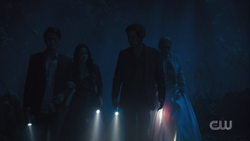 RD-Caps-3x22-Survive-The-Night-81-Archie-Veronica-Jughead-Betty