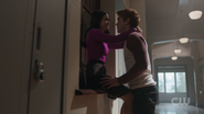 RD-Caps-2x18-A-Night-To-Remember-32-Veronica-Archie
