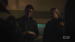 Archie and Betty recover drugs in the Ghoulies' den