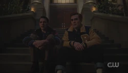 Archie agrees to lie for Kevin