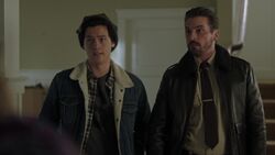 RD-Caps-3x15-American-Dreams-10-Jughead-FP