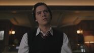RD-Caps-4x13-The-Ides-of-March-27-Jughead