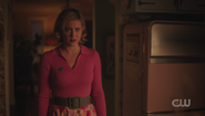 RD-Caps-7x03-Sex-Education-47-Betty