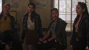 RD-Caps-3x12-Bizarrodale-110-Peaches-n'-Cream-Pretty-Poisons