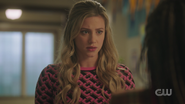 RD-Caps-5x06-Back-to-School-46-Betty