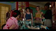 KK-Caps-1x05-Song-for-a-Winters-Night-49-Katy-Jorge-Pepper-Josie