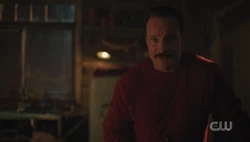 Frank tells Archie that Tom is worried about Kevin