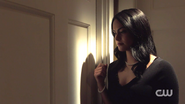 RD-Caps-2x01-A-Kiss-Before-Dying-65-Veronica.png (756 KB)