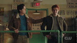 Archie and Jughead invite everyone to see his feats