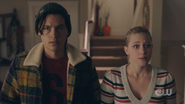 RD-Caps-4x19-Killing-Mr-Honey-63-Jughead-Betty