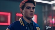 Season 1 Episode 4 The Last Picture Show Archie outside of Pop's shoppe.png (1.26 MB)