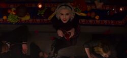 CAOS-Caps-2x07-The-Miracles-of-Sabrina-Spellman-45-Sabrina