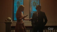 RD-Caps-2x12-The-Wicked-and-The-Divine-96-Betty-Jughead.png (1.11 MB)