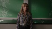 RD-Caps-2x17-The-Noose-Tightens-128-Alice