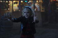 CAOS-Promo-3x06-All-of-them-Witches-07-Sabrina