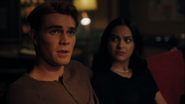 RD-Caps-4x04-Halloween-20-Archie-Veronica