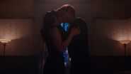 RD-Caps-2x19-Prisoners-105-Veronica-Archie-kissing