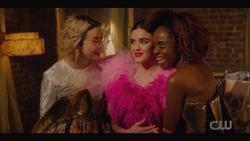 KK-Caps-1x13-Come-Together-102-Pepper-Katy-Josie