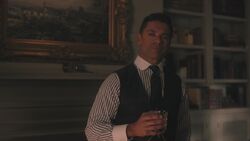 RD-Caps-3x10-The-Stranger-23-Hiram