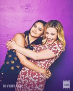 RD-S3-Camila-Mendes-Lili-Reinhart-02