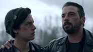 RD-Caps-2x22-Brave-New-World-95-FP-Jughead