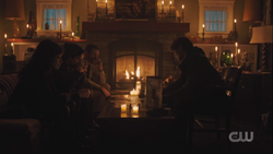 RD-Caps-3x19-Fear-The-Reaper-11-Gladys-Jughead-FP-Kurtz