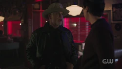 Sheriff Keller asks for Jughead's help