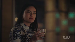 Veronica resorts to scheming