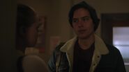 RD-Caps-3x13-Requiem-for-a-Welterweight-11-Jughead