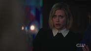 RD-Caps-6x19-The-Witches-of-Riverdale-66-Betty