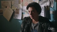 RD-Caps-2x15-There-Will-Be-Blood-72-Jughead.png (1.6 MB)