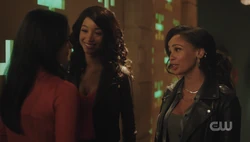 Veronica, Toni, and Tabitha come to an agreement