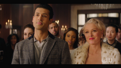 KK-Caps-1x13-Come-Together-112-Errol-Gloria