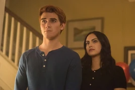 RD-Promo-2x22-Brave-New-World-01-Archie-Veronica