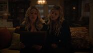 RD-Caps-5x18-Next-to-Normal-107-Alice-Betty