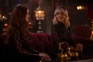 RD-Promo-6x04-The-Witching-Hour(s)-05-Cheryl-Sabrina