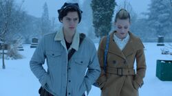 Season 1 Episode 13 The Sweet Hereafter Betty Jughead (1)