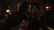 RD-Caps-5x18-Next-to-Normal-109-Fangs-Fogarty-Anthony-Toni
