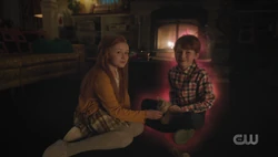 Betty sees Dagwood's aura