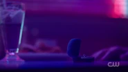 RD-Caps-2x01-A-Kiss-Before-Dying-97-Engagement-ring.png (822 KB)