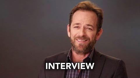 Riverdale (The CW) Luke Perry Interview HD