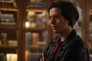 RD-Promo-4x16-The-Locked-Room-9-Jughead-Stonewall.jpg (303 KB)