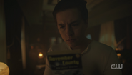 RD-Caps-7x06-Peep-Show-02-Jughead