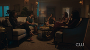 RD-Caps-2x12-The-Wicked-and-The-Divine-68-Veronica-Abuelita-Tia-Hermione-Tia.png (1.52 MB)