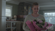 RD-Caps-2x18-A-Night-To-Remember-99-Betty