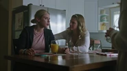 RD-Caps-3x02-Fortune-and-Men's-Eyes-11-Betty-Polly.jpg (139 KB)