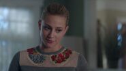 RD-Promo-2x17-The-Noose-Tightens-11-Betty