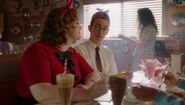 RD-Caps-6x05-The-Jughead-Paradox-124-Ethel-Dilton.jpg (142 KB)