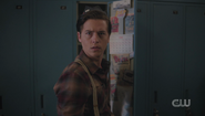 RD-Caps-7x19-The-Golden-Age-of-Television-08-Jughead