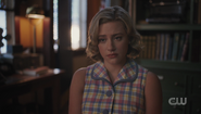 RD-Caps-7x01-Dont-Worry-Darling-64-Betty